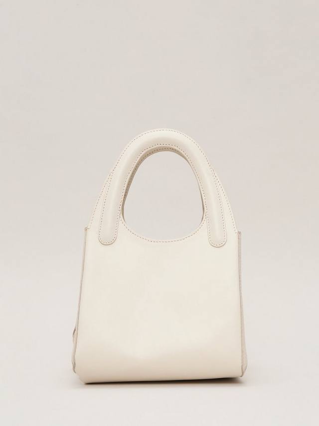 

Квадратная мини-сумка тоут из кожи Phase Eight, Ivory