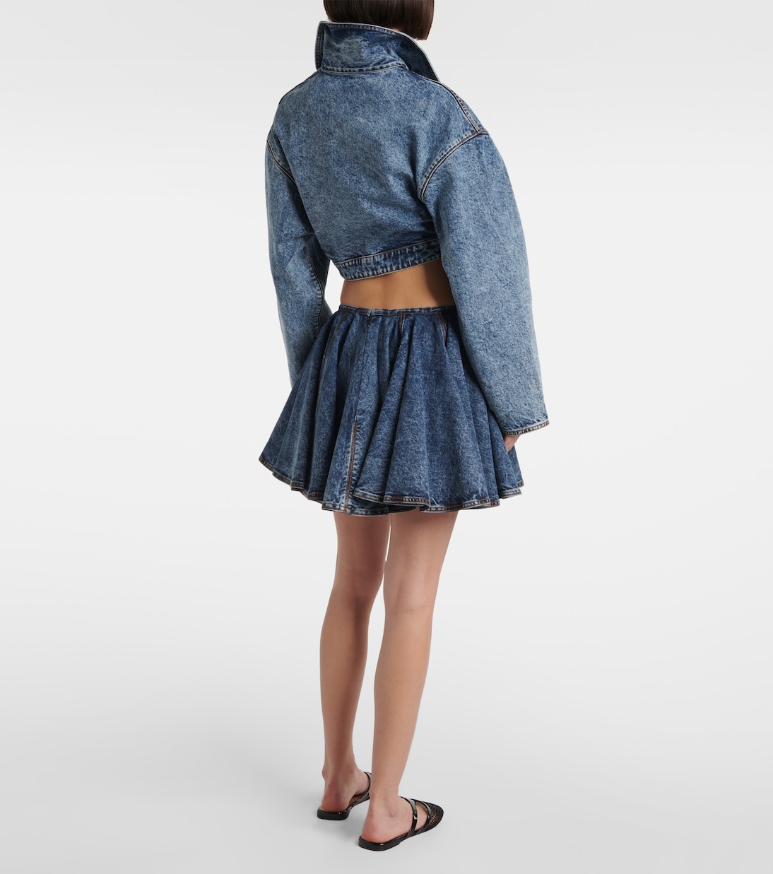 Асимметричная укороченная джинсовая куртка Alaïa, Bleu Neige — фото 3