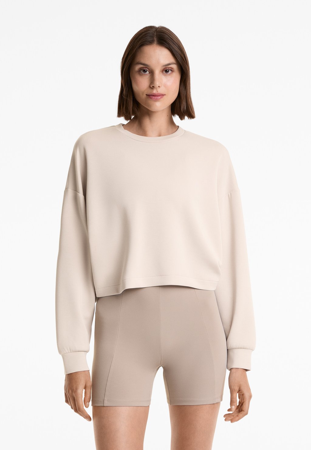 

Толстовка SOFT TOUCH CROSSOVER CROP OYSHO, песочный