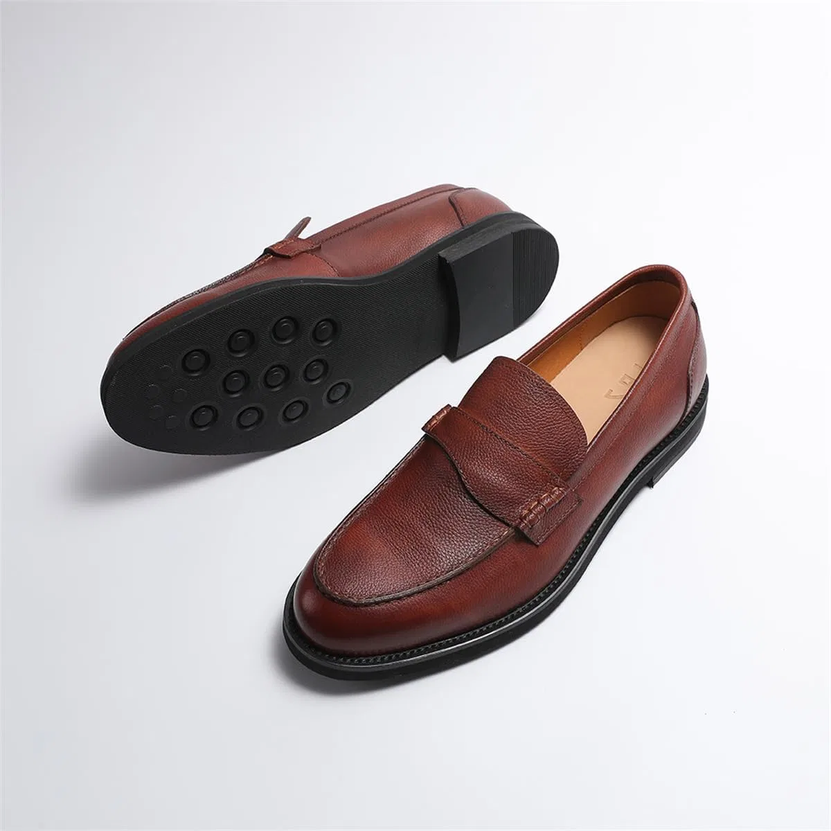 Лоферы кожаные Penny Loafers, Light Brown FIAVOM — фото 3