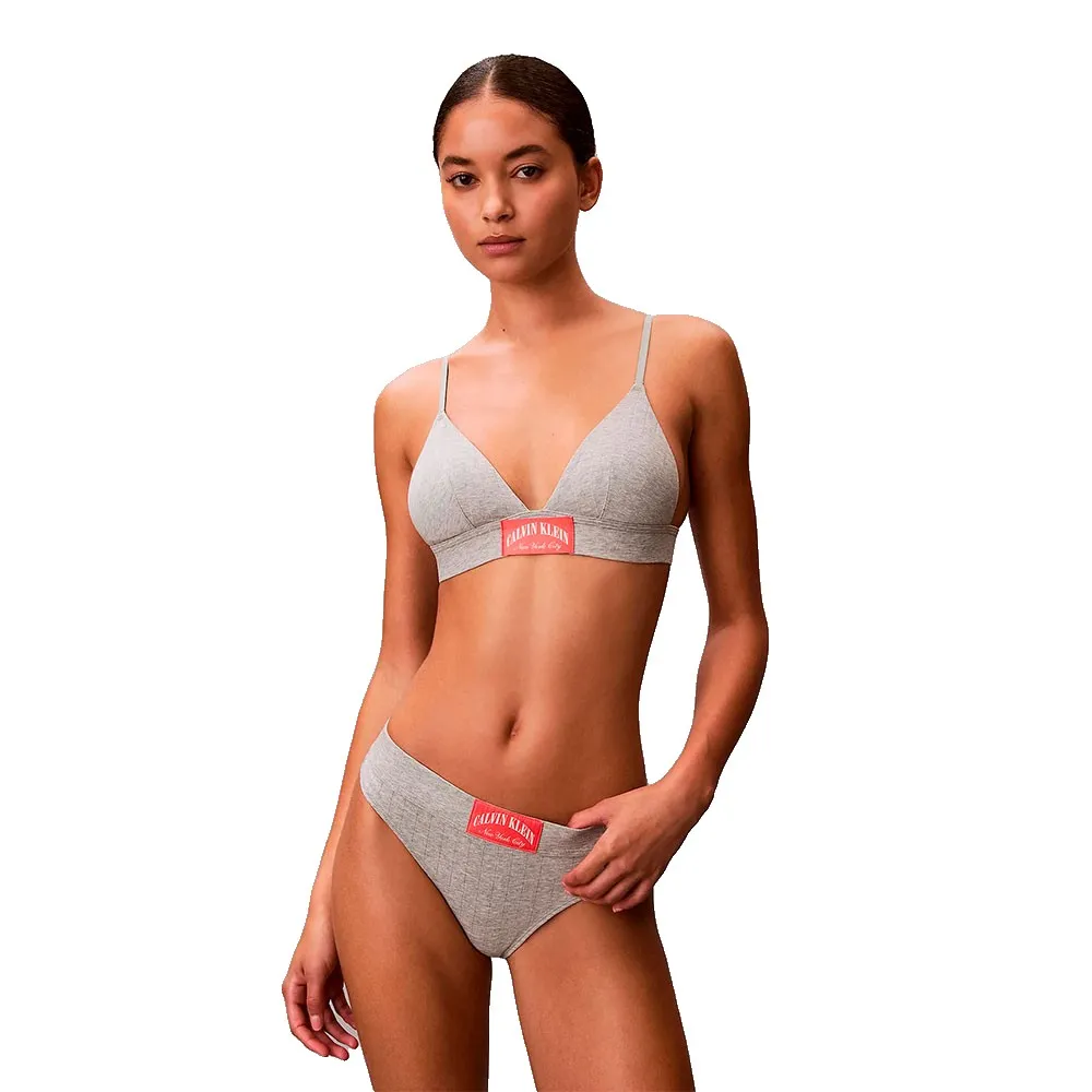 Треугольный бюстгальтер Calvin Klein LV00QF8886, серый — фото 3