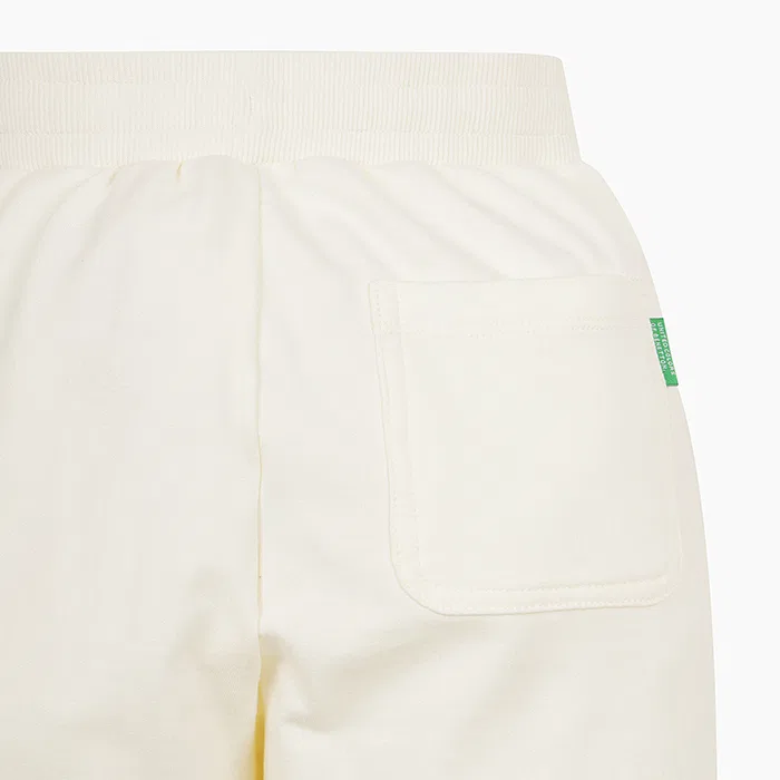 Детские джоггеры с надписью цвета айвори от Benetton Kids — фото 4
