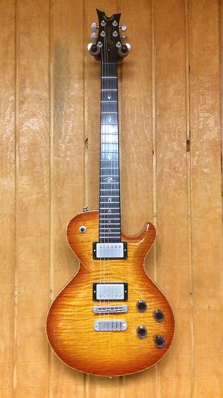 

Электрогитара Dean Soltero Amber Burst