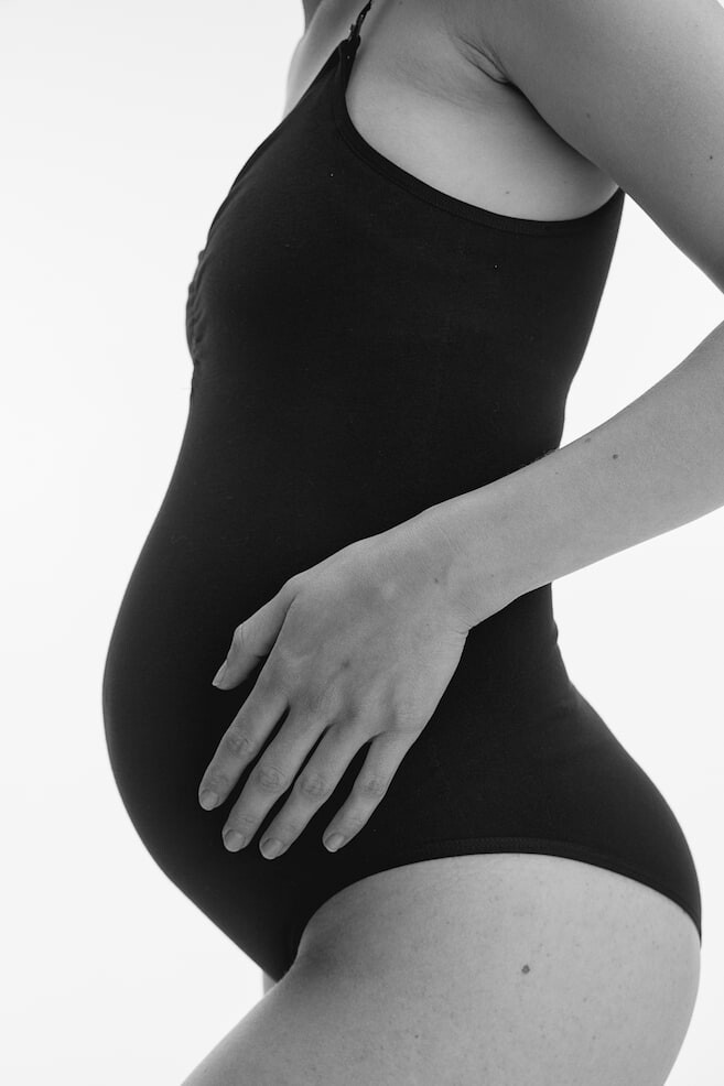 

Бесшовное боди для кормления Mama из смеси хлопка H&M, черный