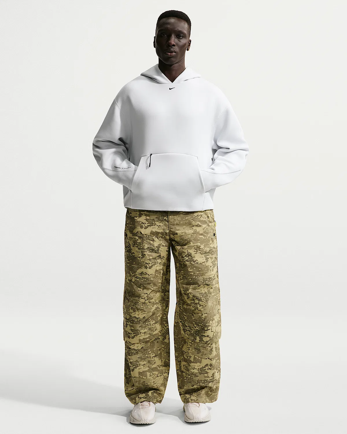 Мужская флисовая худи-пуловер Nike Tech, Off White/Black — фото 4