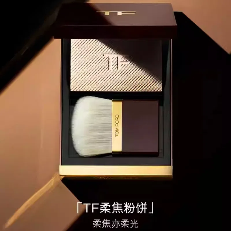 Пудра компактная TOM FORD Soft Focus Powder, оттенок #01, 9 г — фото 2