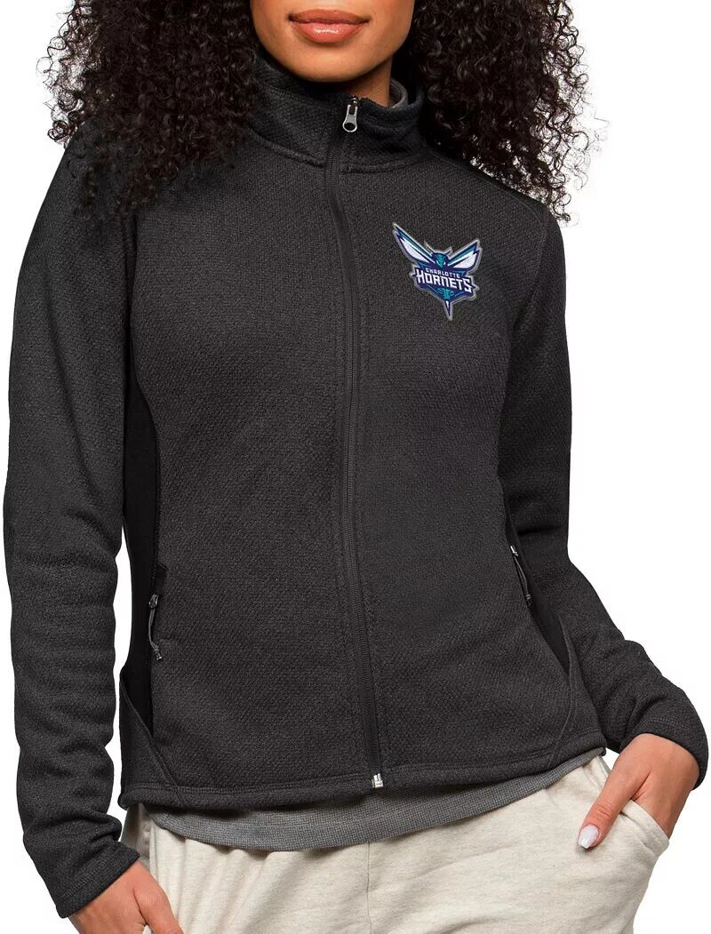 

Женская черная куртка Charlotte Hornets Antigua