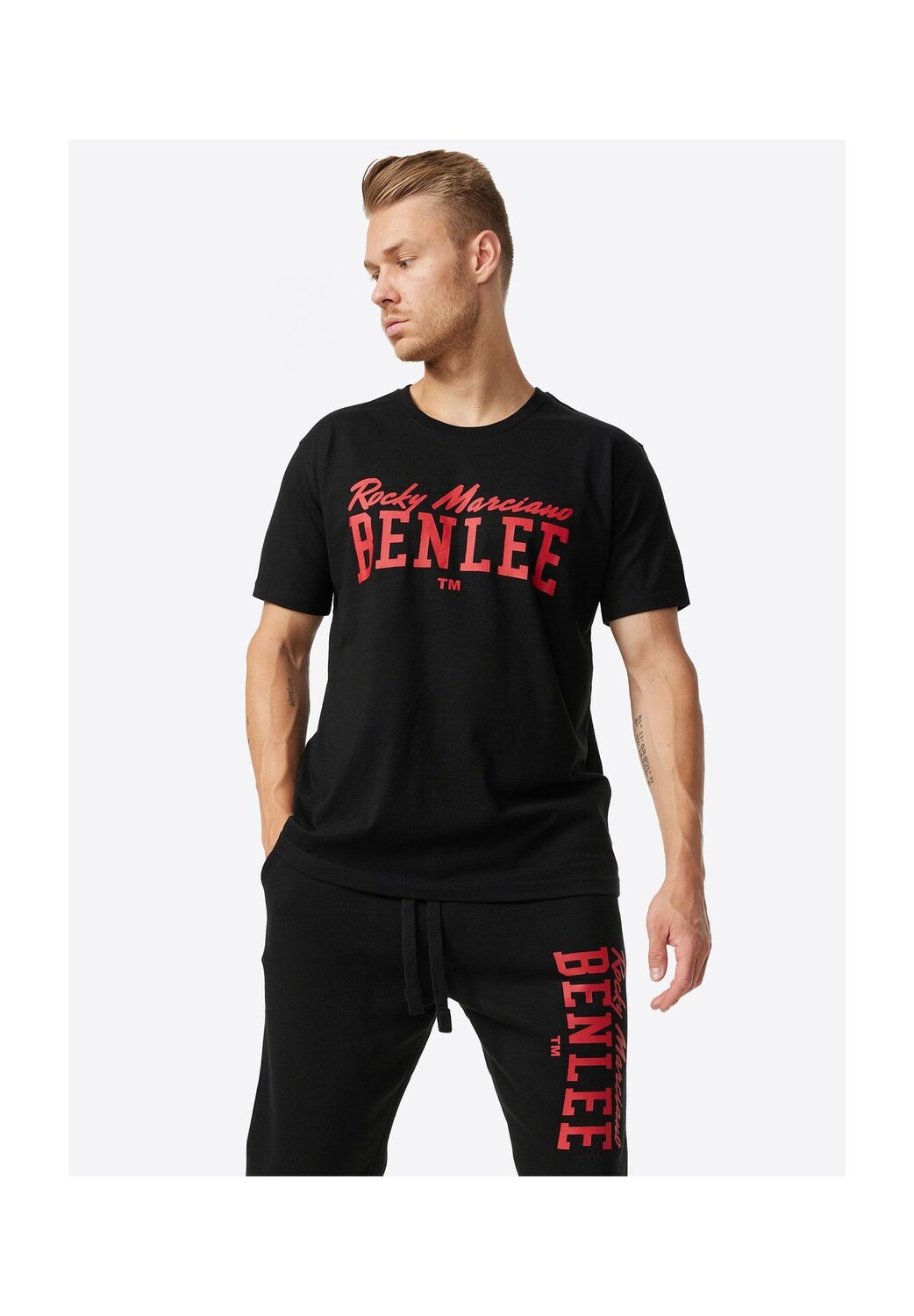 

Мужская футболка обычного кроя DONLEY BENLEE, черно-красный