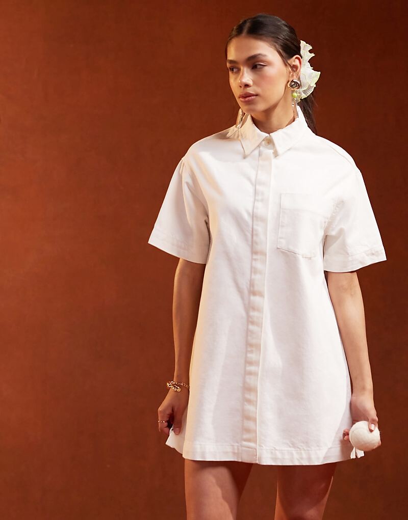 

ASOS DESIGN Белое платье-рубашка с короткими рукавами из джинсовой ткани