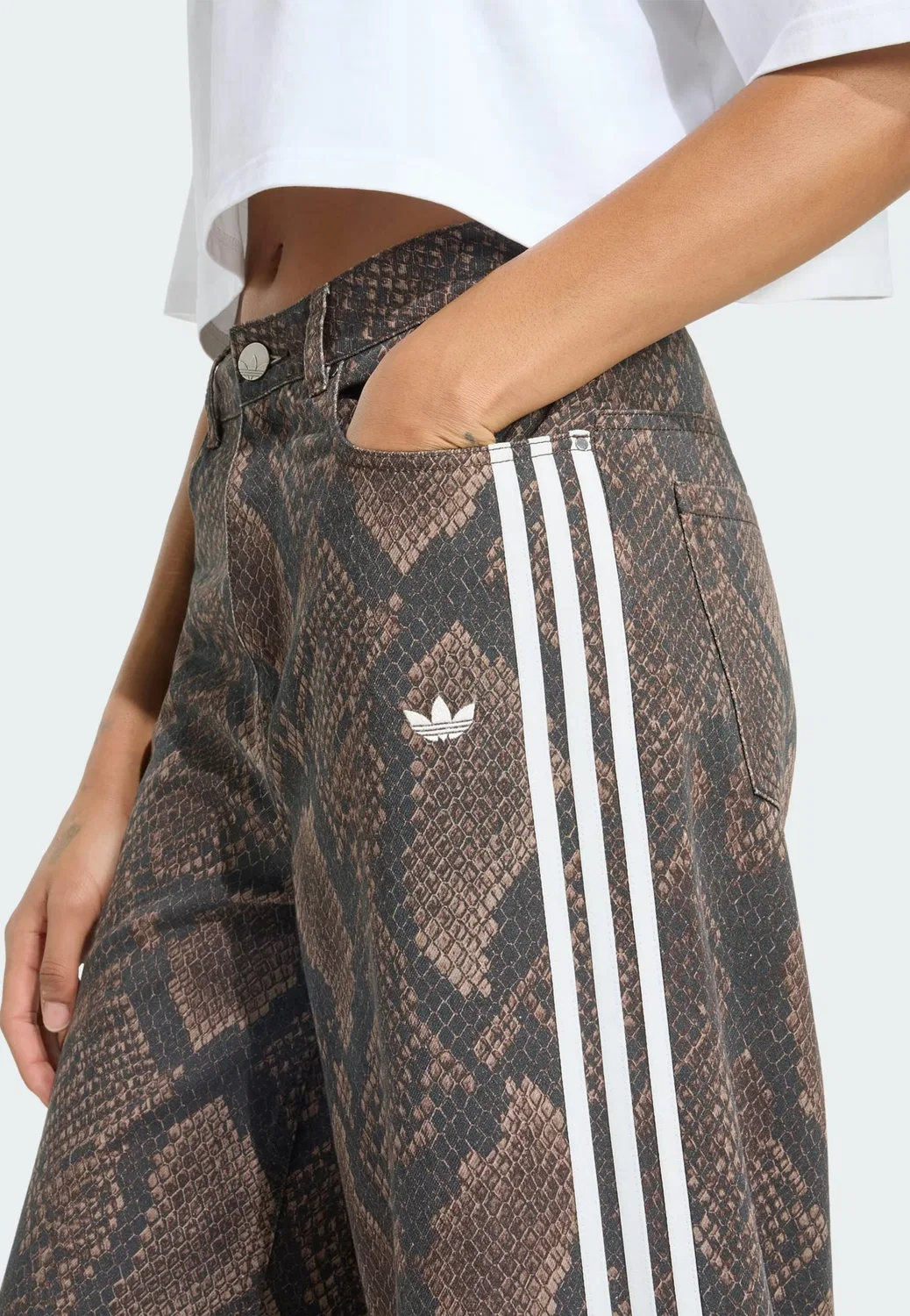 Джинсы Adidas Originals с широкими штанинами коричневого, светло-коричневого и темно-коричневого цвета — фото 4