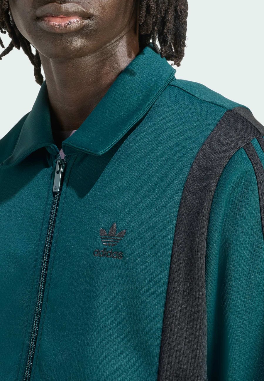 Толстовка Adidas Originals PANEL TRACK, Aurora Ivy/Black/Mottled Green — фото 3