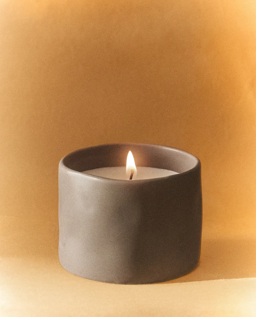 

(150 г) ароматическая свеча «Приснился фикус» Zara Home, зеленый