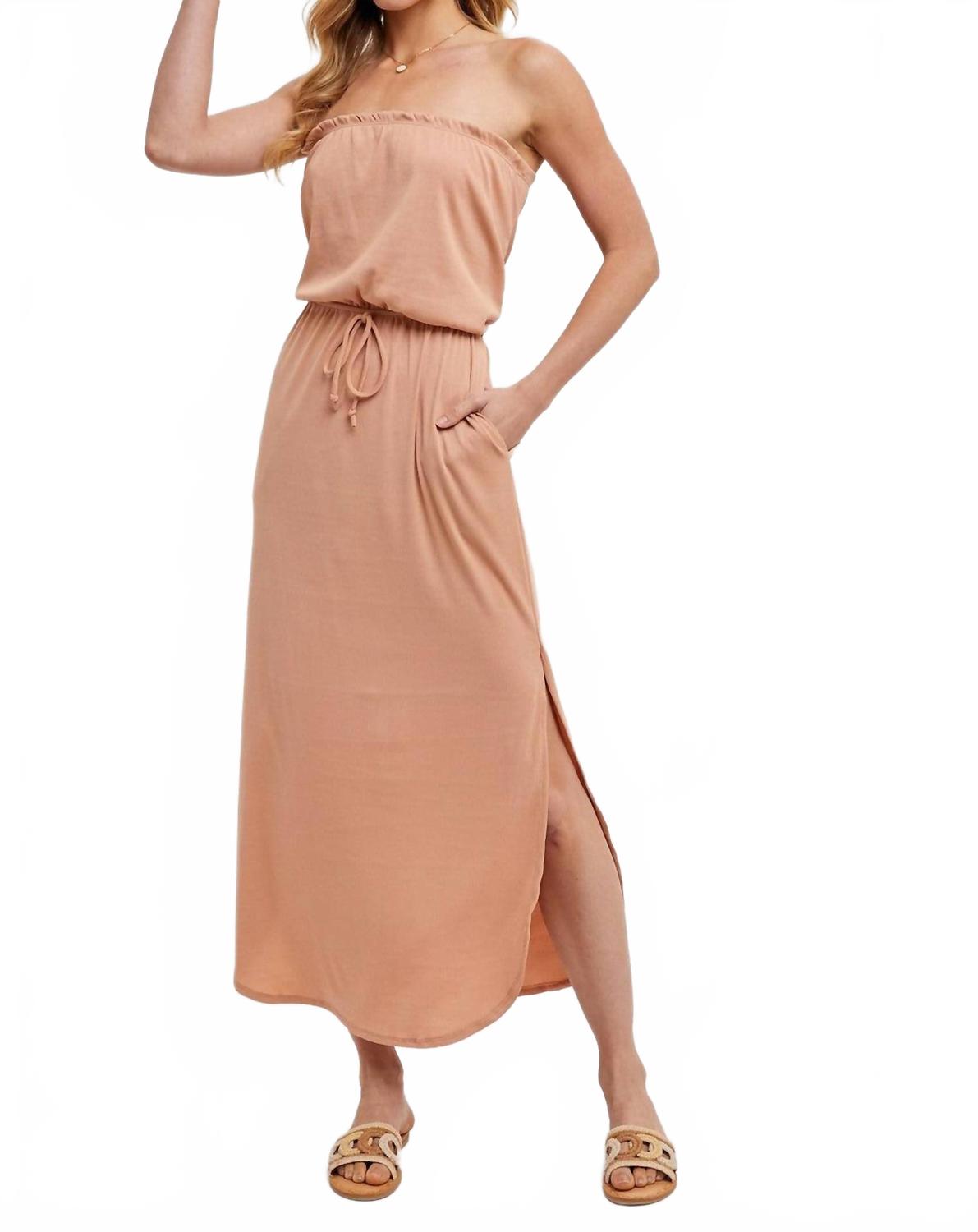 

Рибленное джерси макси-платье-труба в цвете лосось BluIvy, Salmon