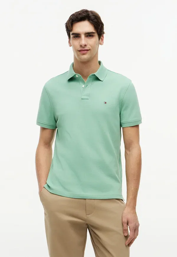 Футболка поло Tommy Hilfiger 1985 Regular Polo Core Essentials, цвет свежескошенная трава