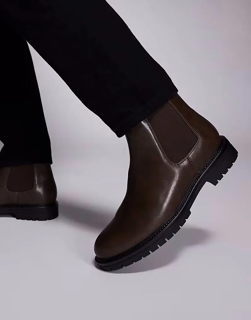 Ботинки челси ASOS DESIGN коричневого цвета с эффектом потертости — фото 2