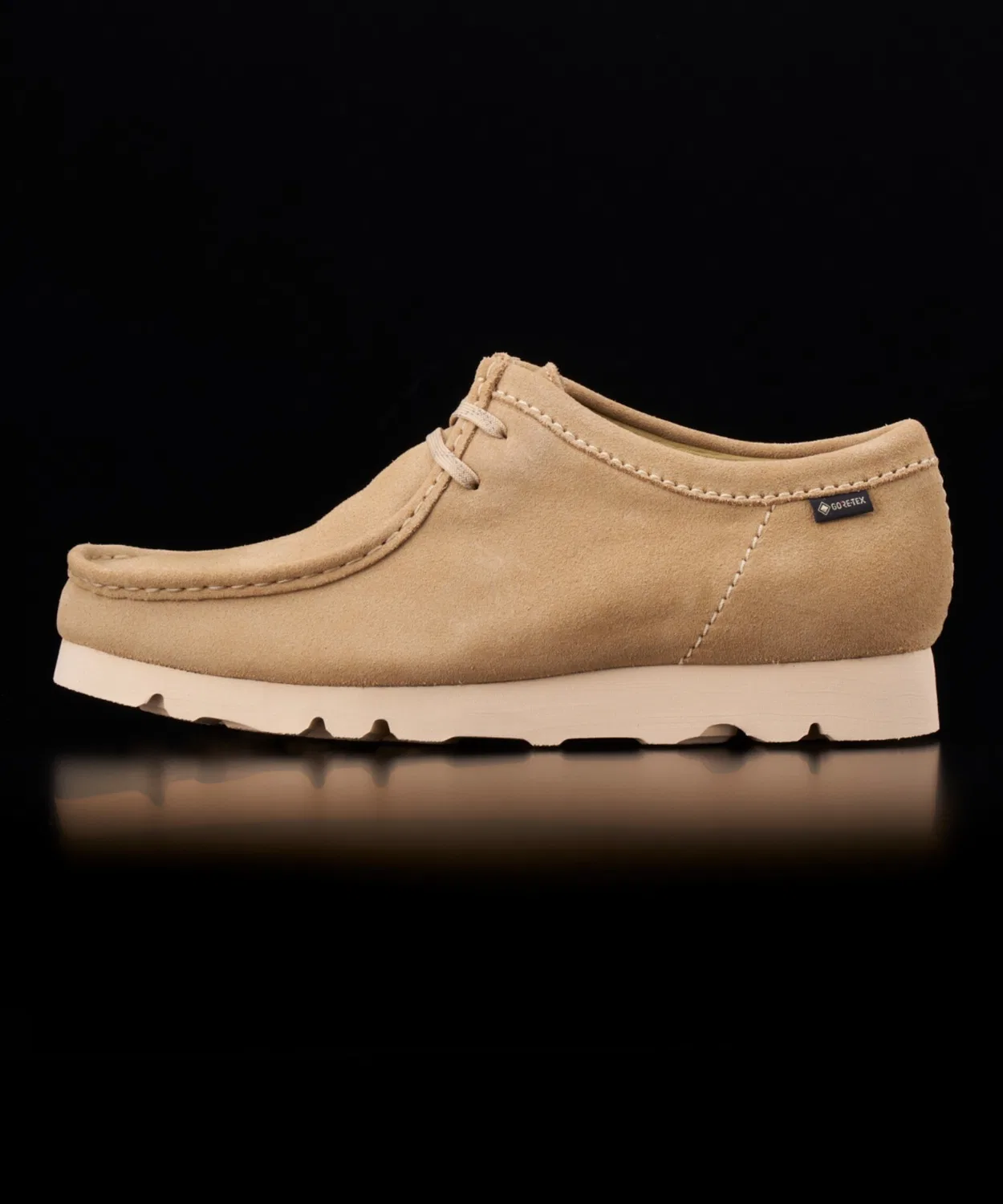 Мужские ботинки Wallabee.GTX Clarks на шнурках с мембраной Gore-Tex, черный — фото 2