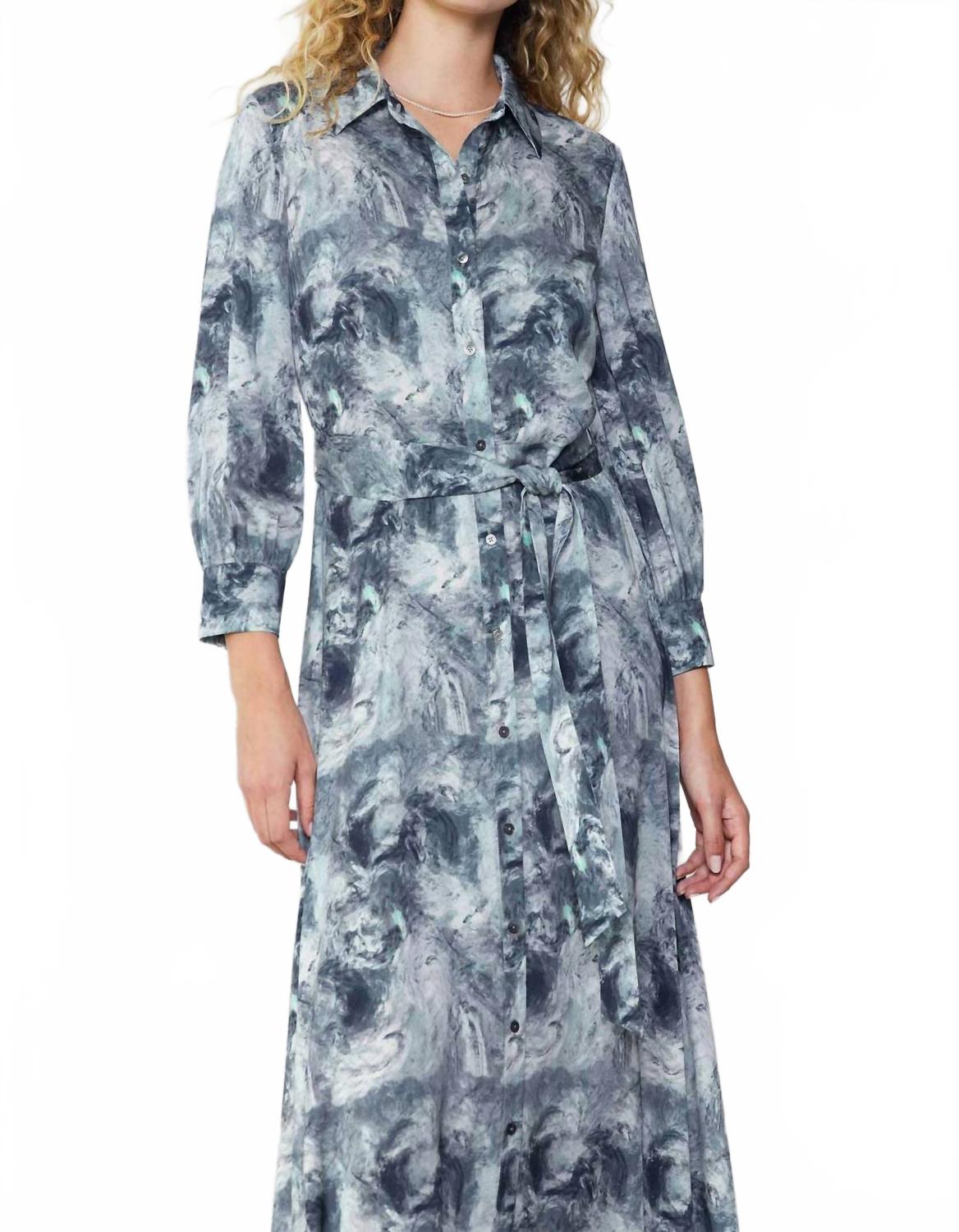 

Длинное платье макси с абстрактным принтом в серо-разноцветной гамме Current air, серый мультиколор