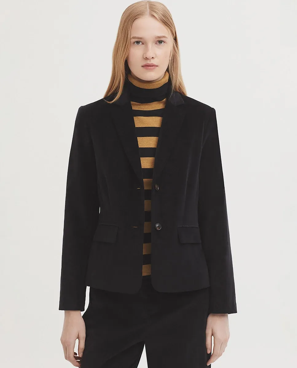 

Женский блейзер с застежкой на пуговицы и карманами с клапанами Nice Things, черный