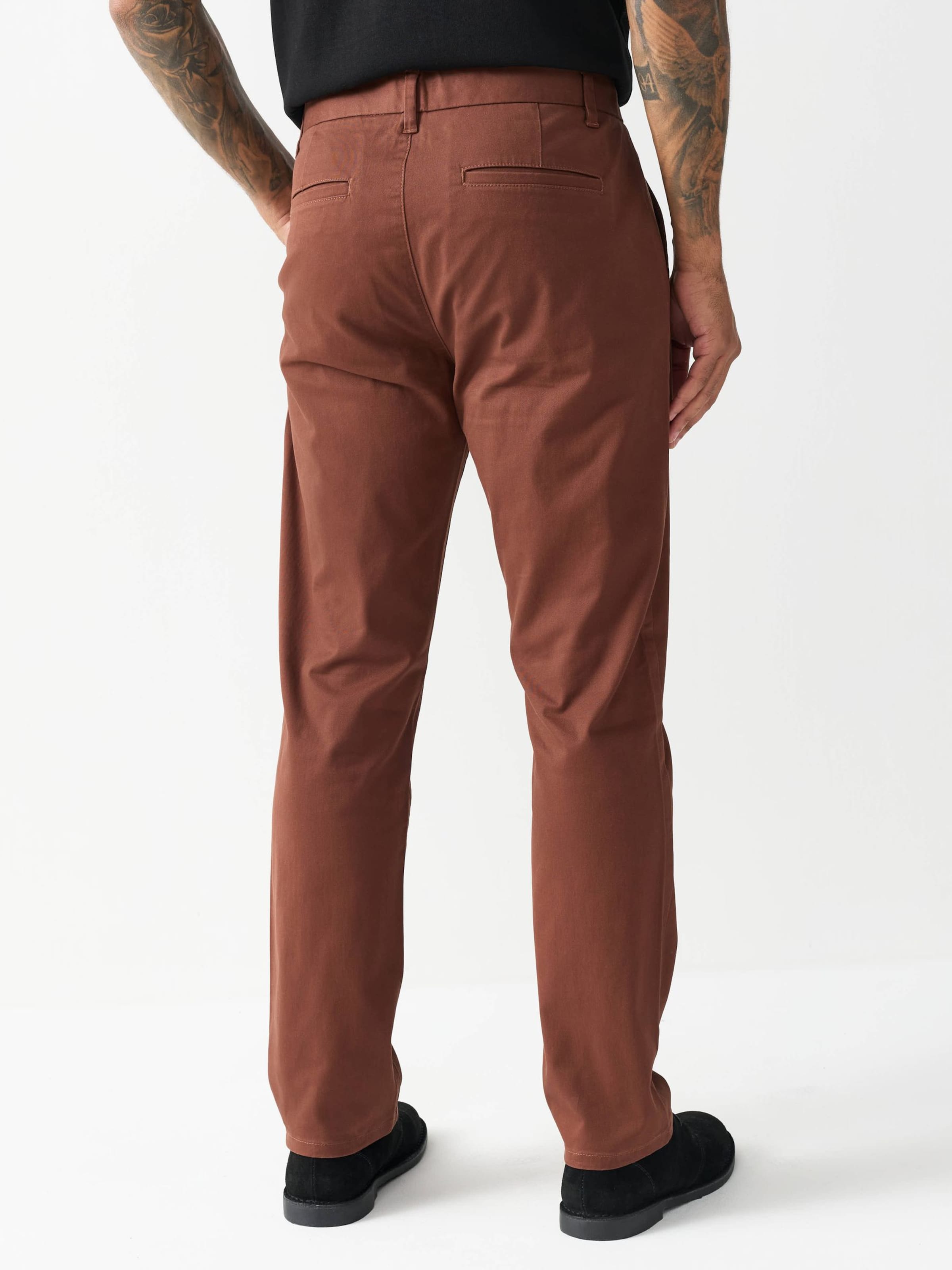 Next Брюки чинос в коричневом цвете, Slim fit