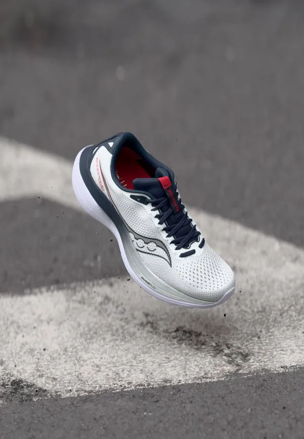 Кроссовки для бега по шоссе, вызывающие эндорфин Saucony, White/Navy