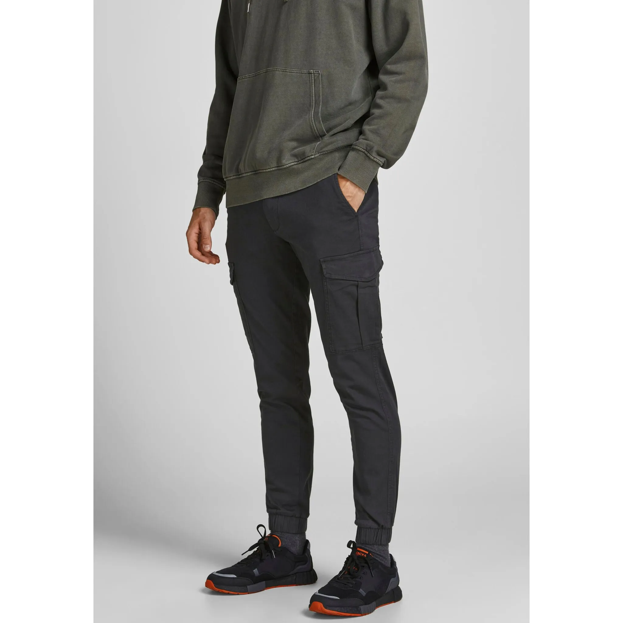 

Брюки-карго Jack & Jones "JPSTMARCO JJJOE CUFFED", черный