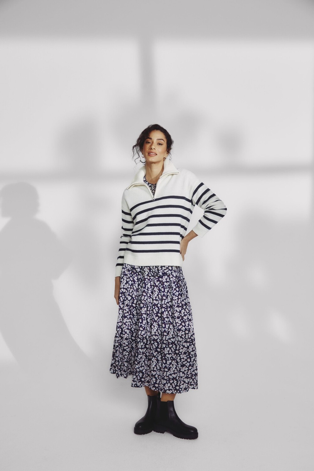 

Crew Clothing вязаный джемпер в полоску с полумолнией Crew Clothing Company, синий