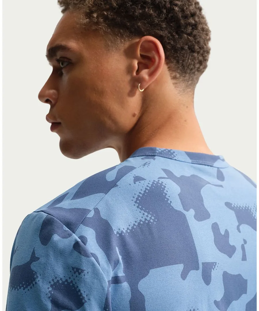 Мужская тренировочная футболка Hyverse Dri-FIT UV с коротким рукавом и круглым вырезом Nike, work синий/diffused синий/черный — фото 4