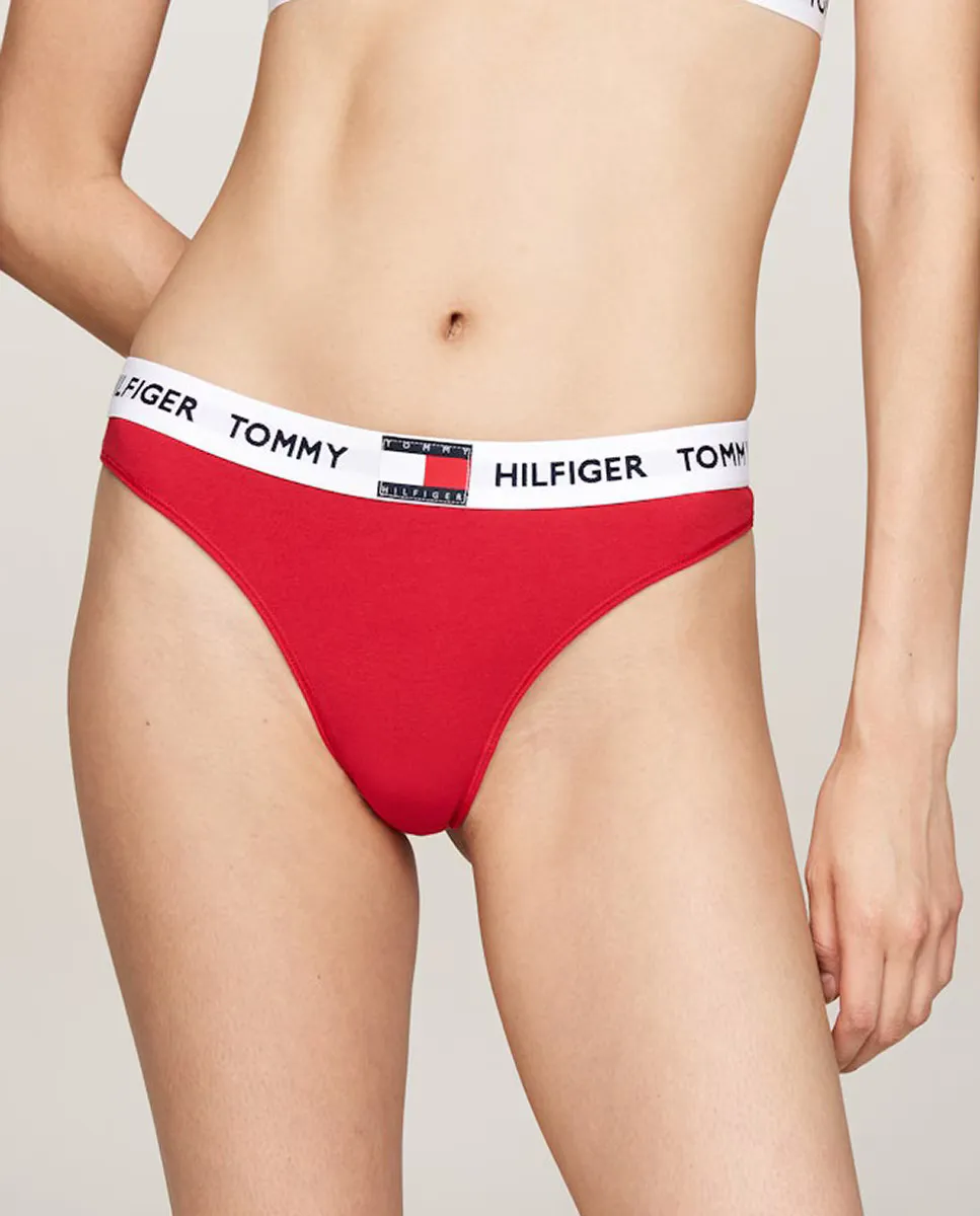

Стринги Heritage с надписью на талии Tommy Hilfiger, красный