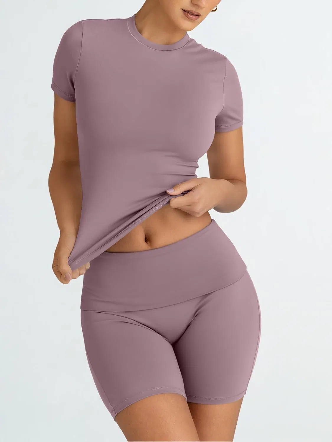 Trendy Queen Модный комплект из двух предметов для летних тренировок, спортивный костюм, шорты, одежда для пилатеса и йоги, одежда для прогулок, весенняя спортивная удобная одежда для активного отдыха, Nutmeg — фото 2