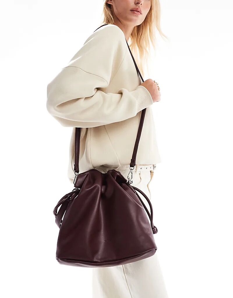 

Мягкая сумка через плечо PASQ с завязкой, бордового цвета