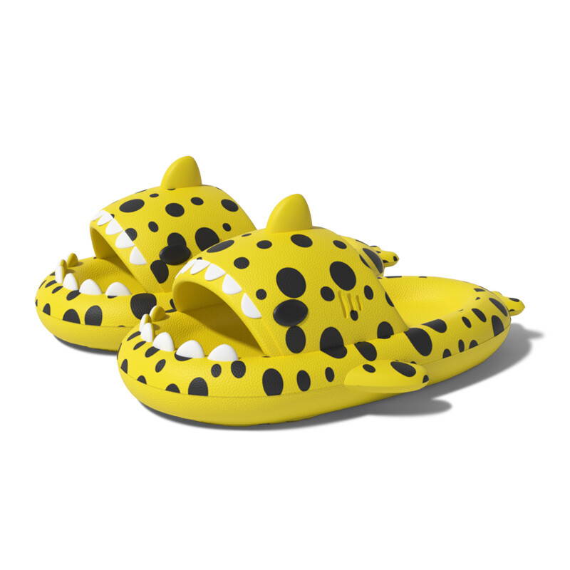 

CHIKOKU Household Slippers, Красный горошек