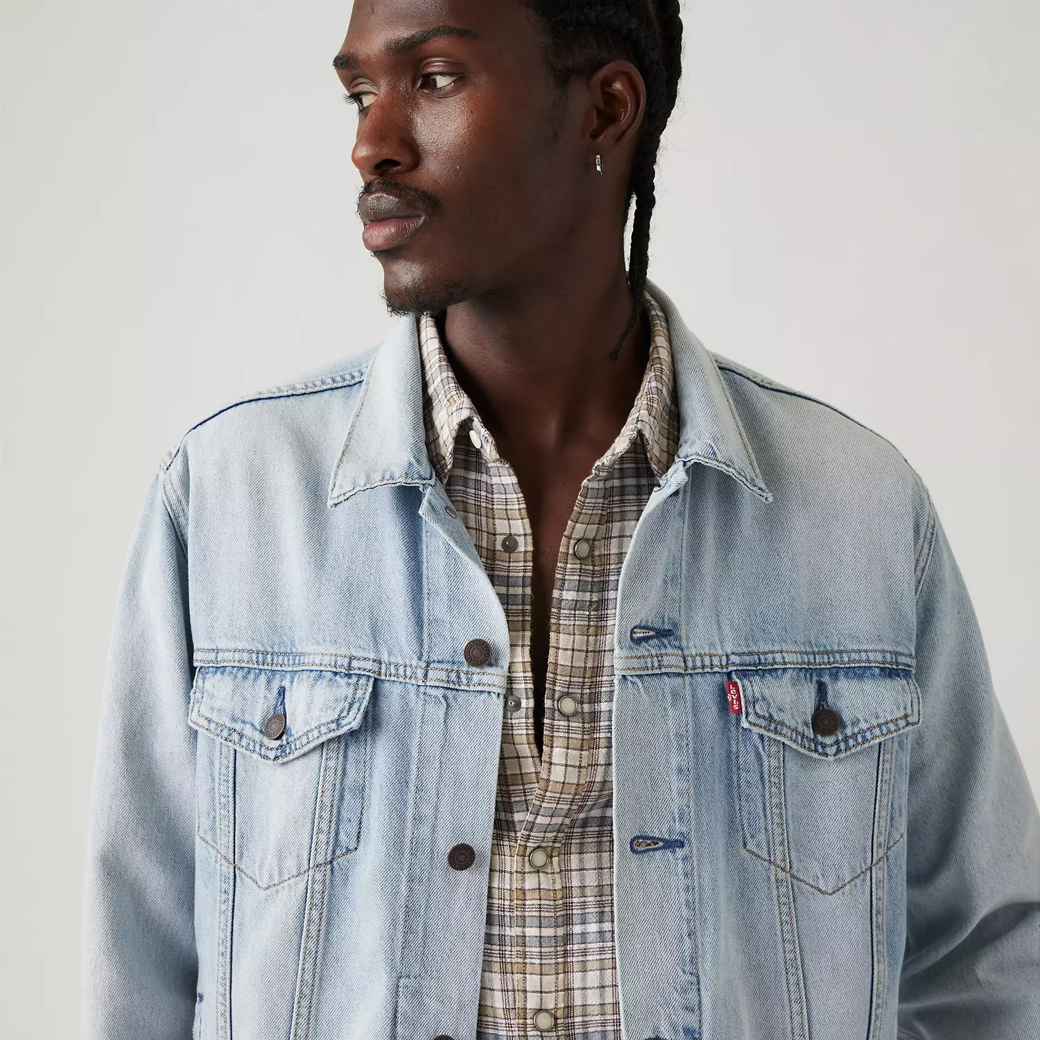 Легкая куртка дальнобойщика Levi's, цвет Build A House - Light Wash — фото 4
