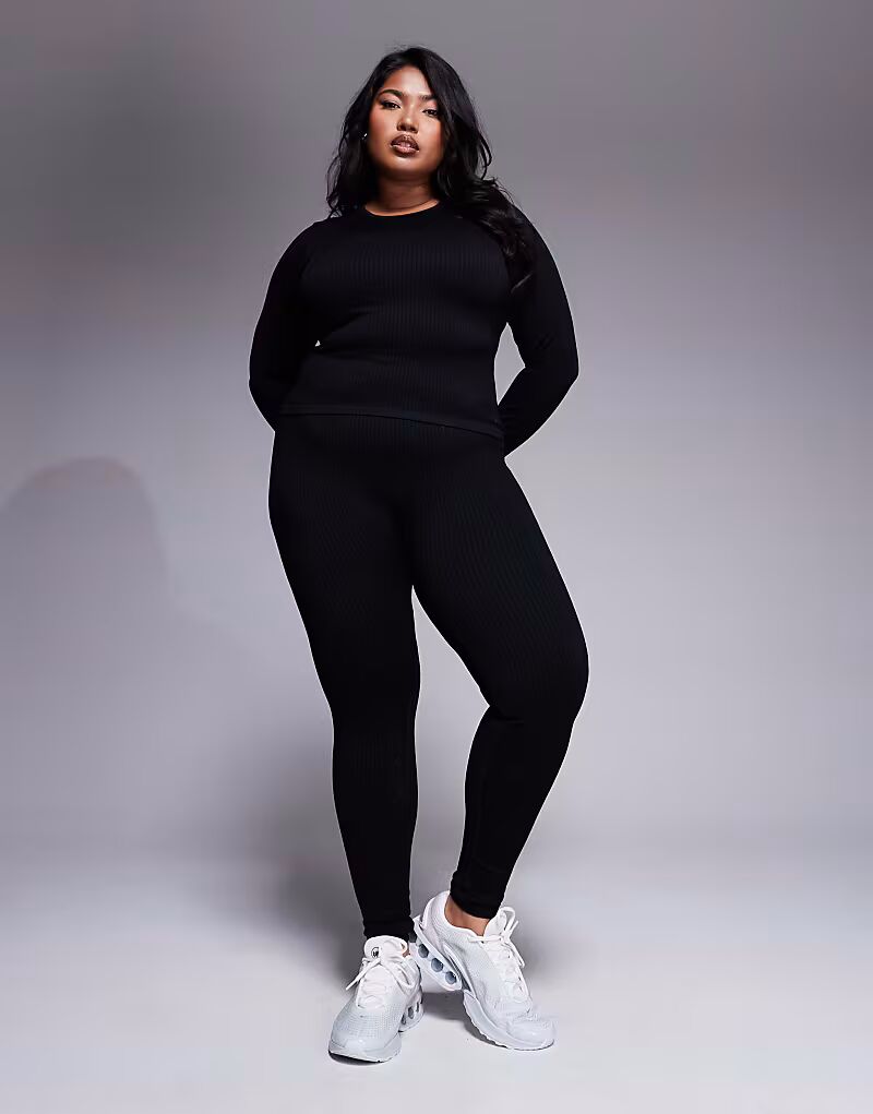 

Бесшовный топ с длинными рукавами в рубчик, черный цвет 4505