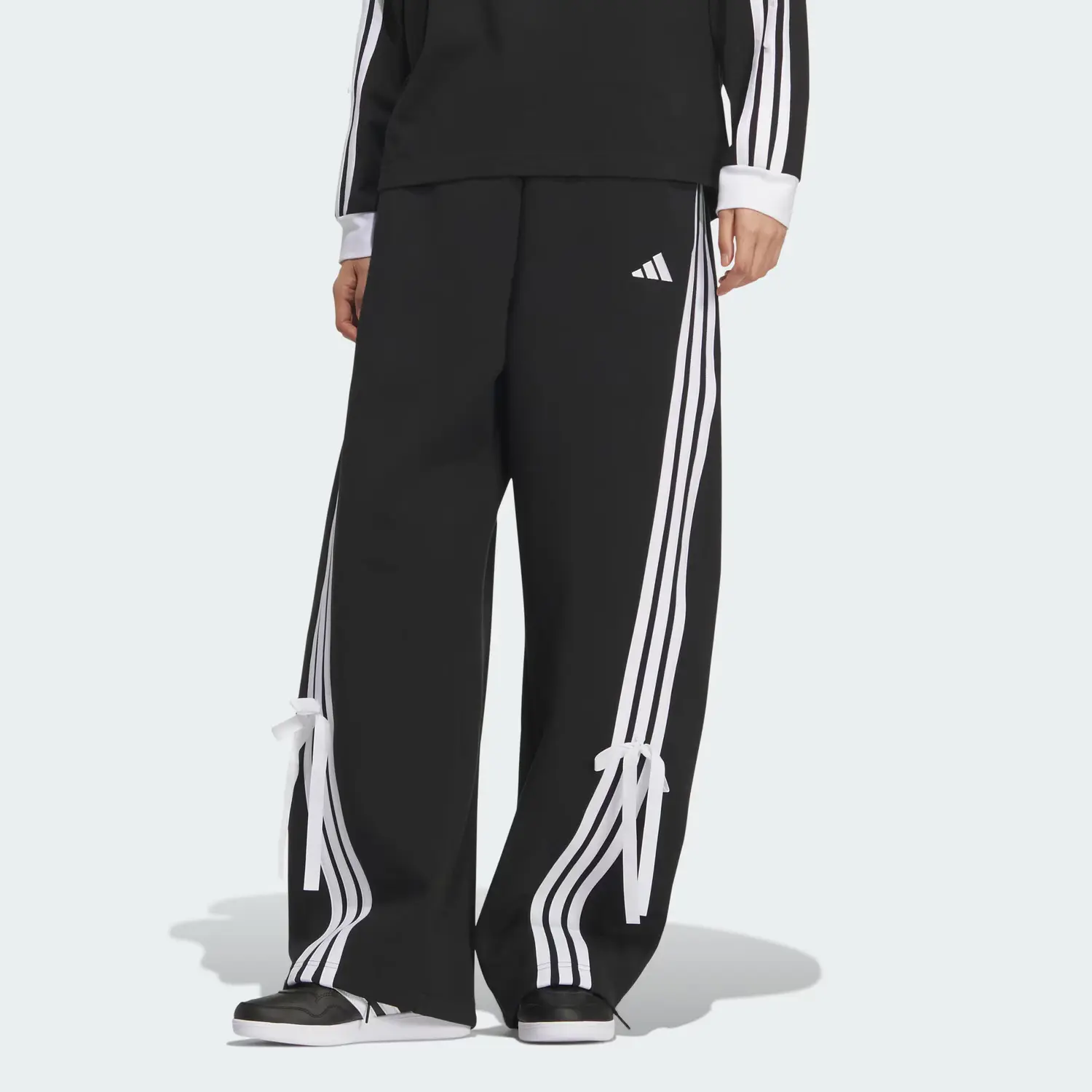 Adidas Женские повседневные брюки черного цвета — фото 3