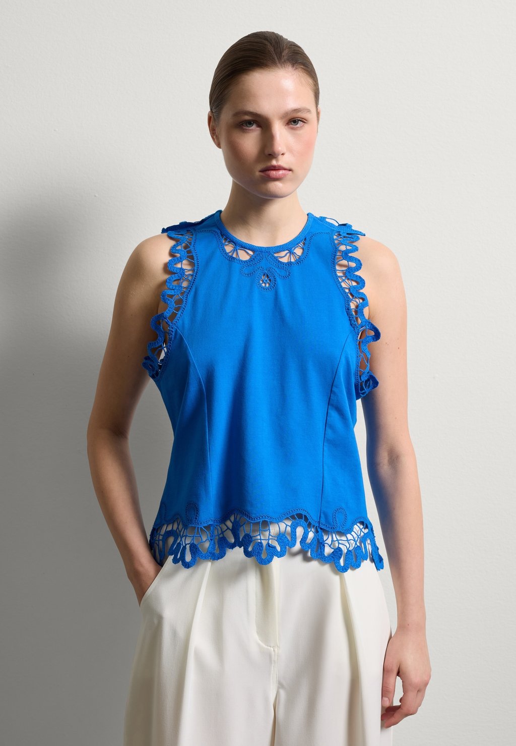

Топ WITH EFFECT DETAILS Stefanel, синий