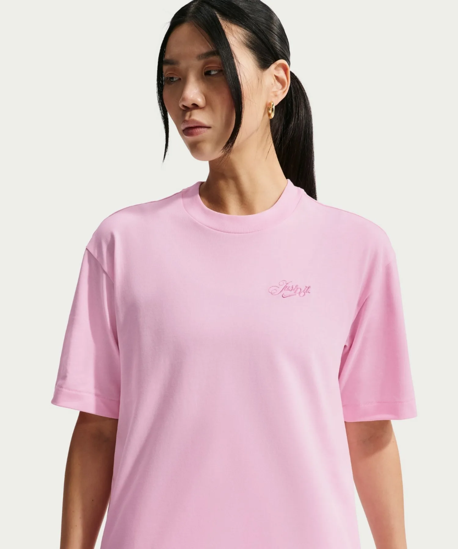 Женская футболка оверсайз Nike Sportswear IO3526-663 розовая