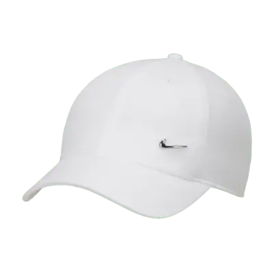 

Бейсболка Nike Dri-FIT Club Unstructured Metal Swoosh Cap, цвет White/Metallic Silver