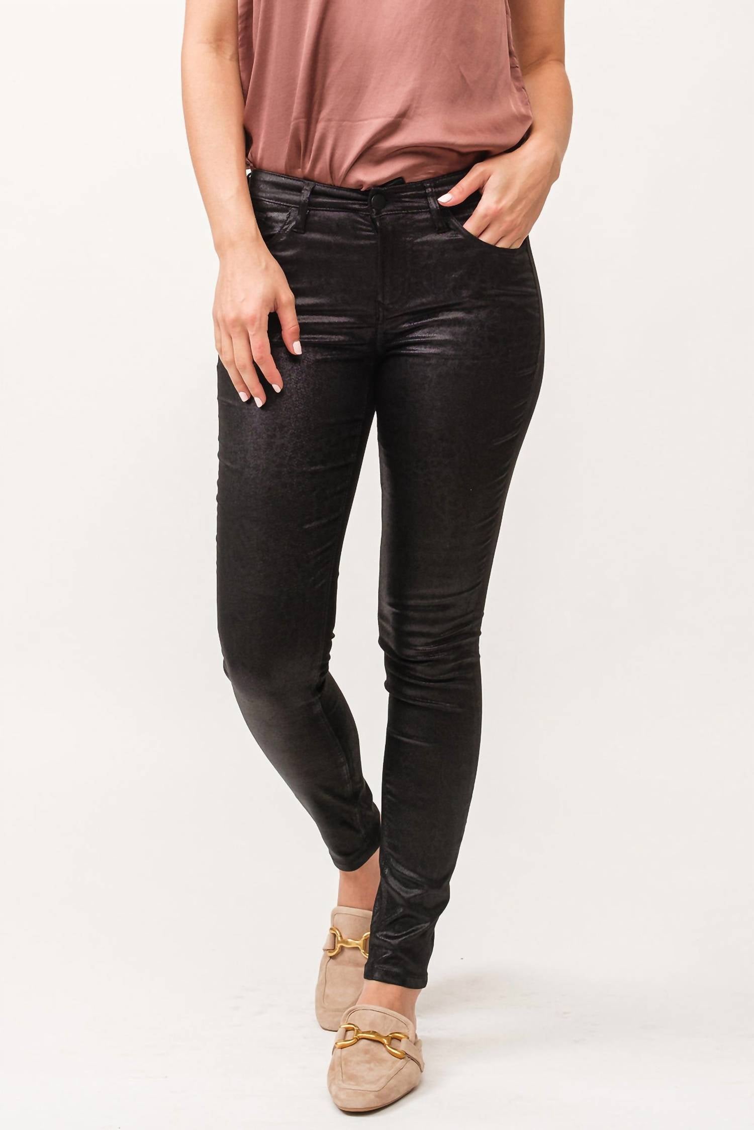 

Узкие брюки Gisele Mid Rise Clean Hem Ankle в цвете Obsidian DEAR JOHN DENIM