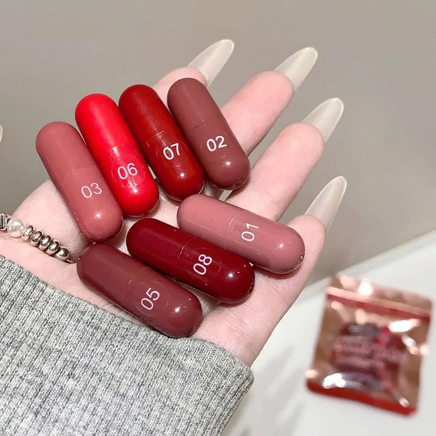 Набор мини-помад 8 цветов, матовые, бальзам, Travel Lipstick Set — фото 3