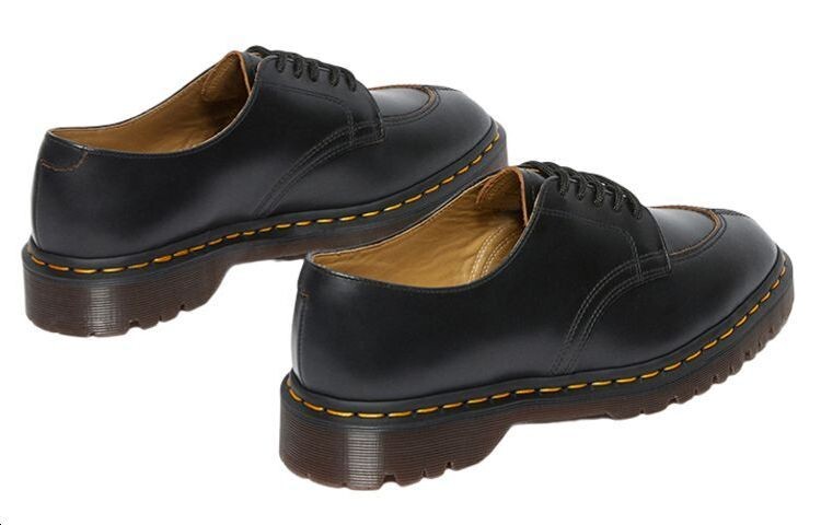 Полуботинки Dr.Martens 2046 Vintage Smooth Leather 'Black' — фото 2