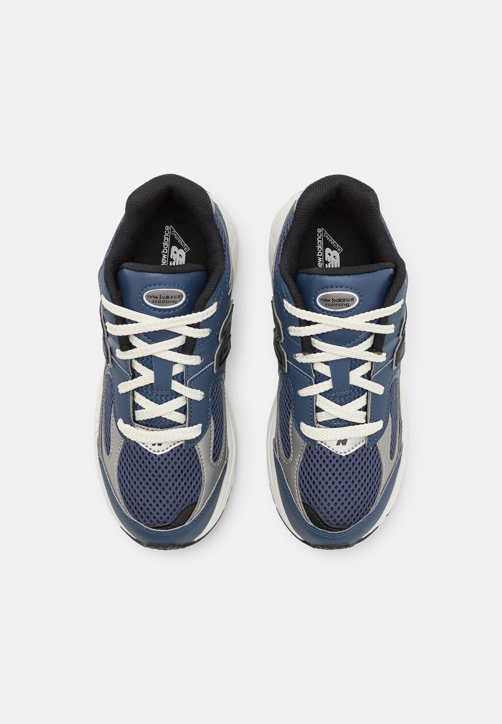 

Кроссовки на шнуровке 2002 UNISEX New Balance, темно-синий