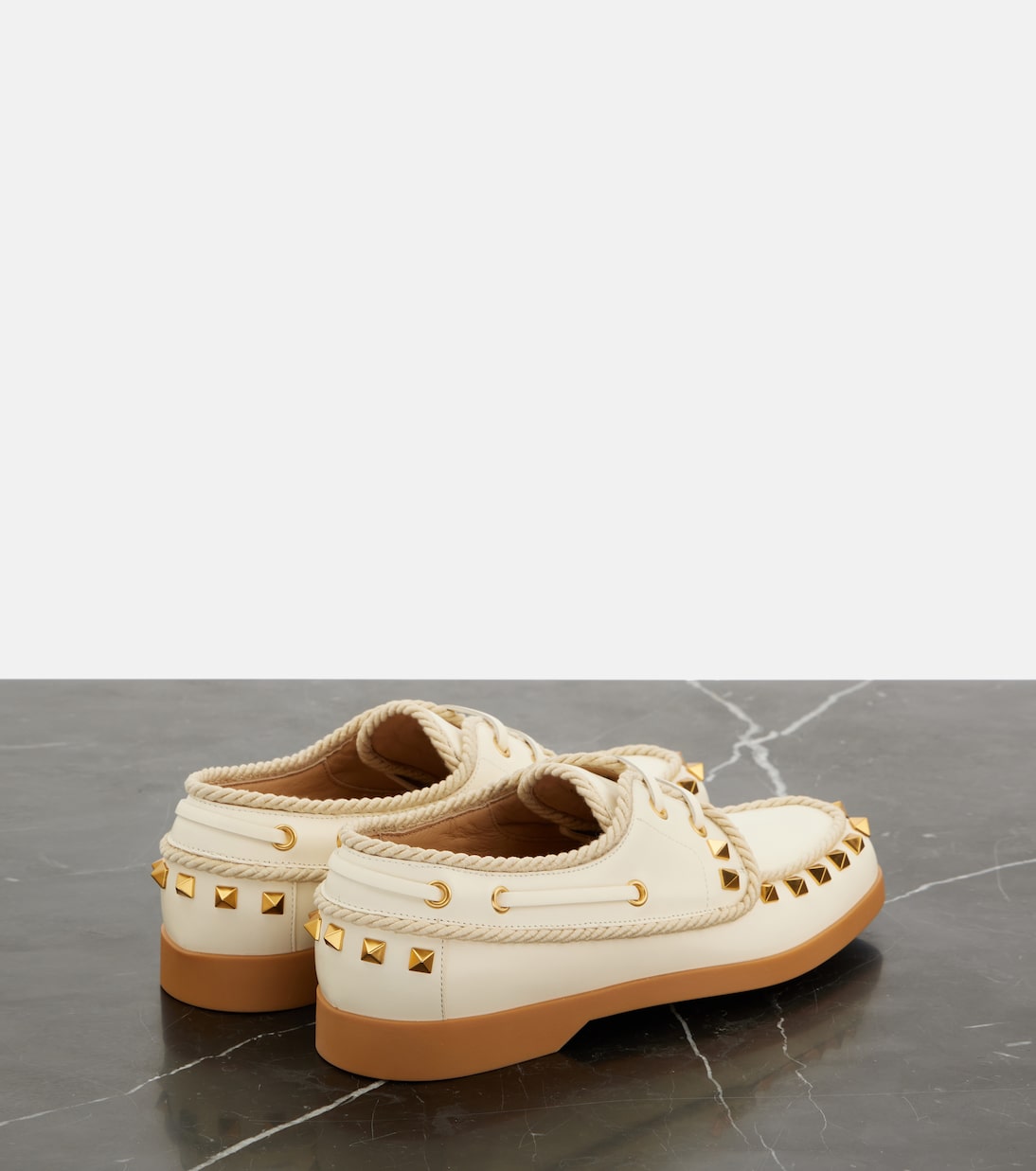 Туфли-лодочки Palm Avenue Rockstud из кожи Valentino Garavani, слоновая кость — фото 2