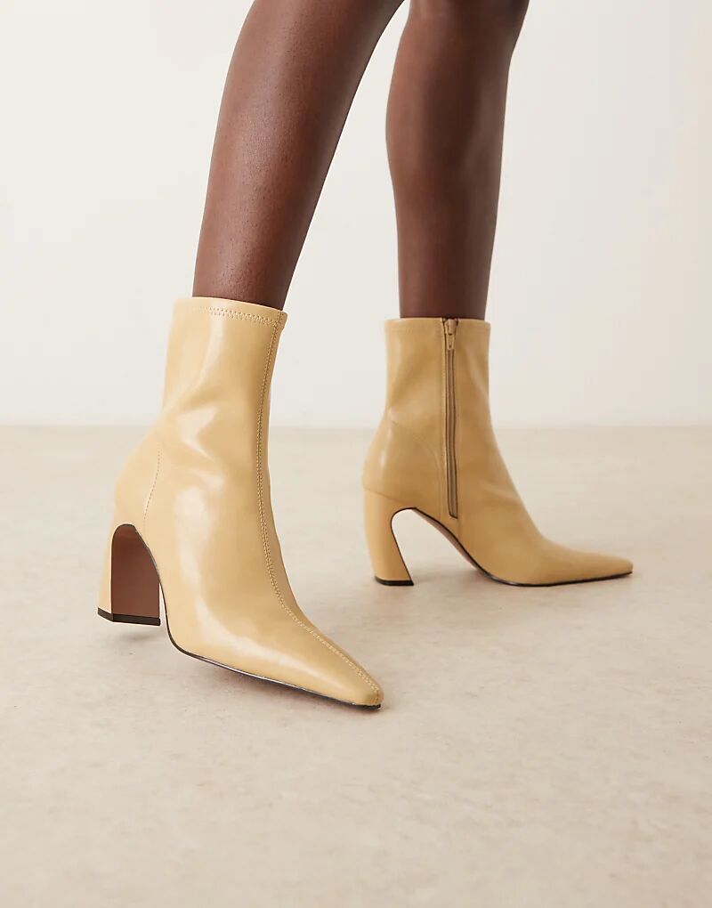 Ботильоны Esme Bone на каблуке-банане ASOS DESIGN цвета пахты