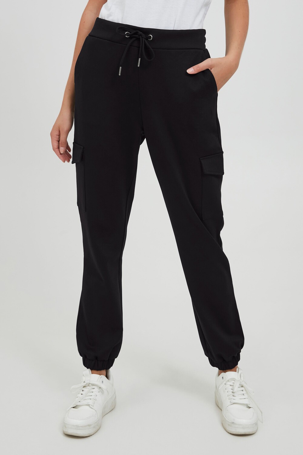 

Брюки Oxmo Cargohose, черный