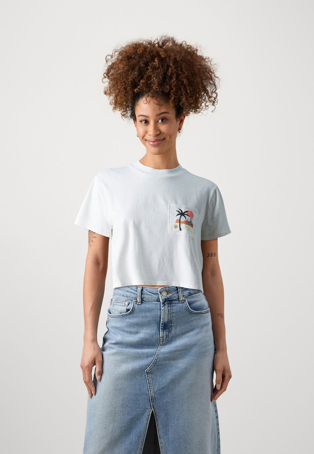 

Футболка с принтом Pocket Dial Volcom, белый