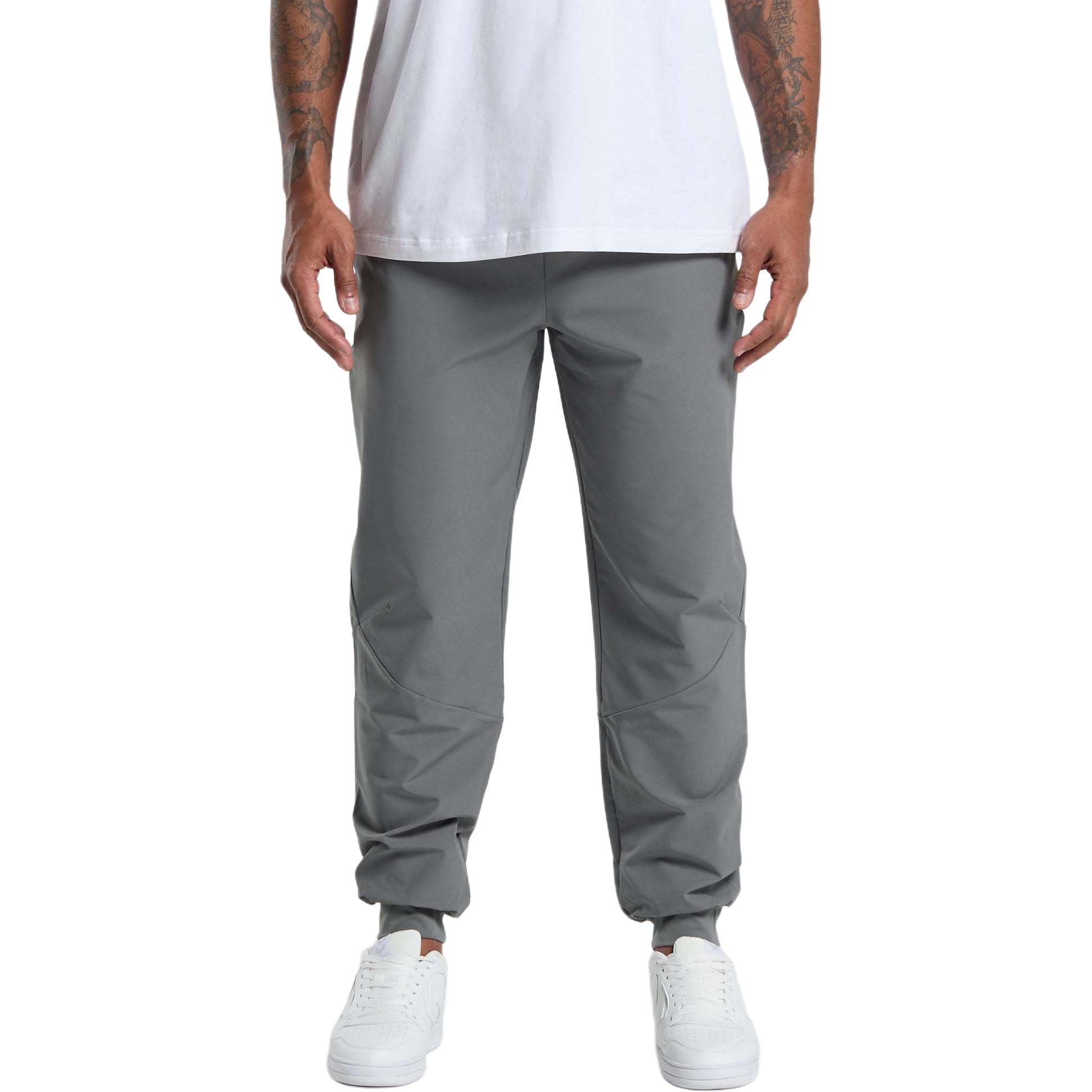 

EASE WOVEN JOGGER Повседневные брюки мужские серые GYMSHARK