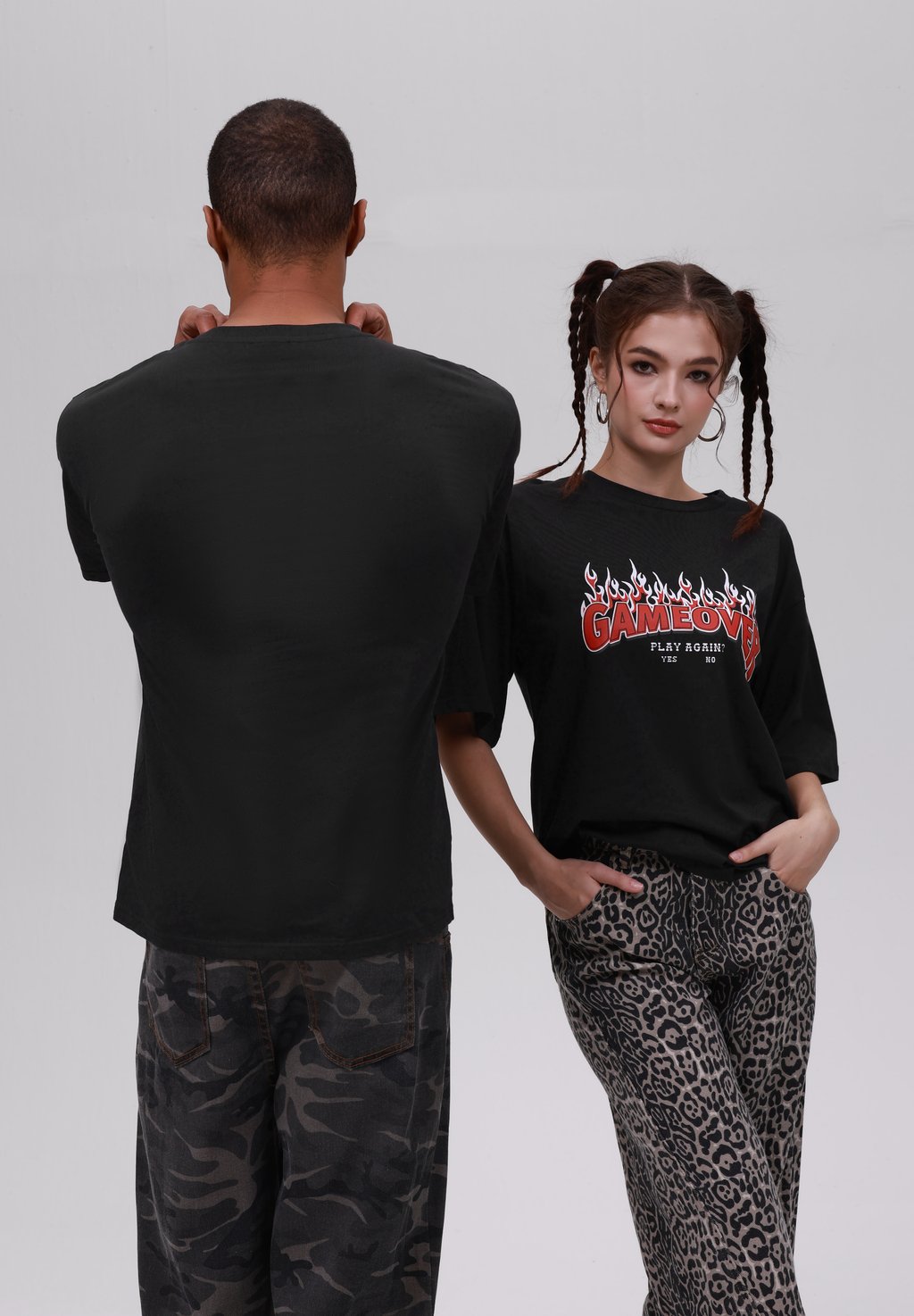 

Футболка с принтом UNISEX YOURTURN by Zalando, черный