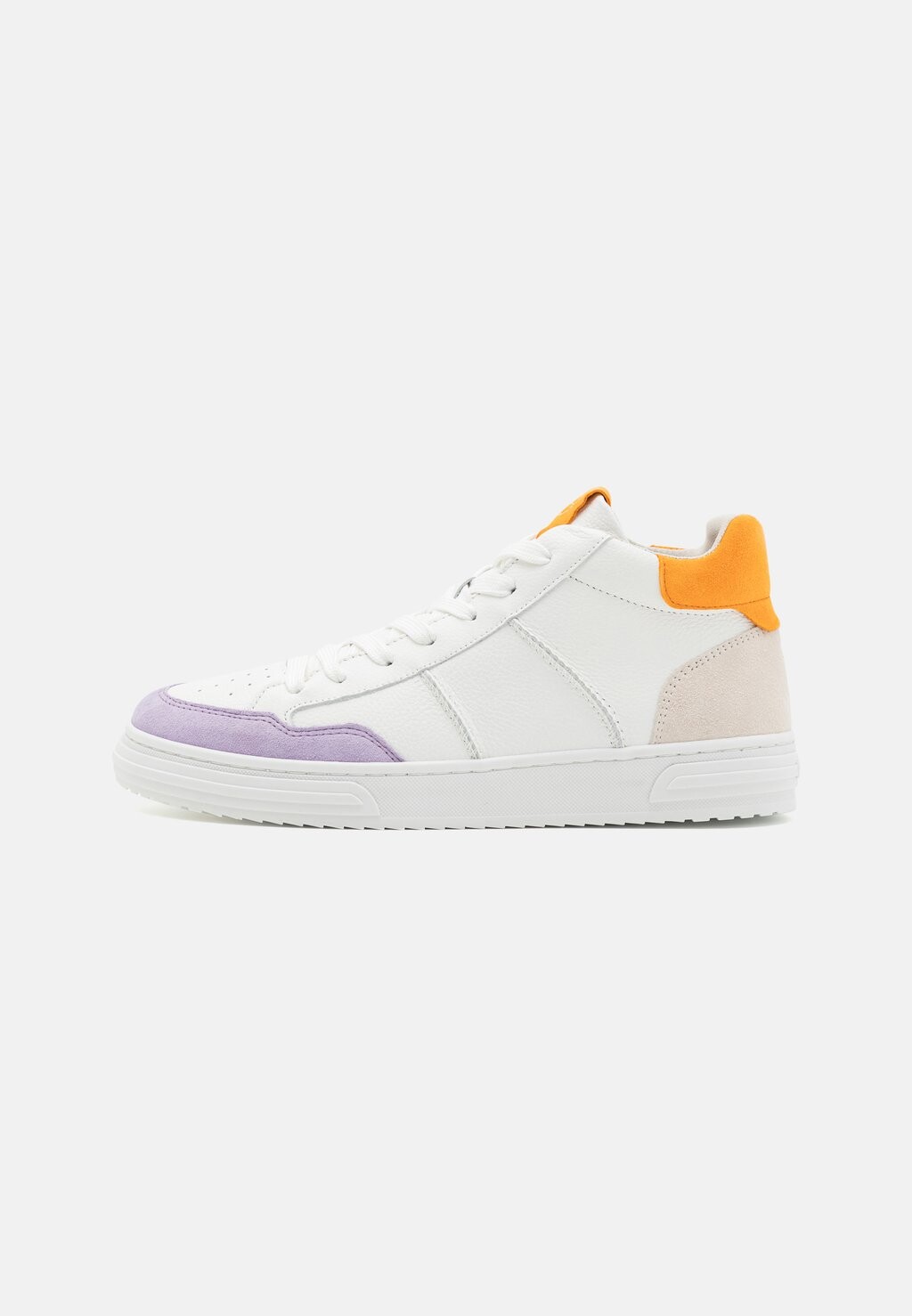 

Низкие кеды Tamaris, цвет white