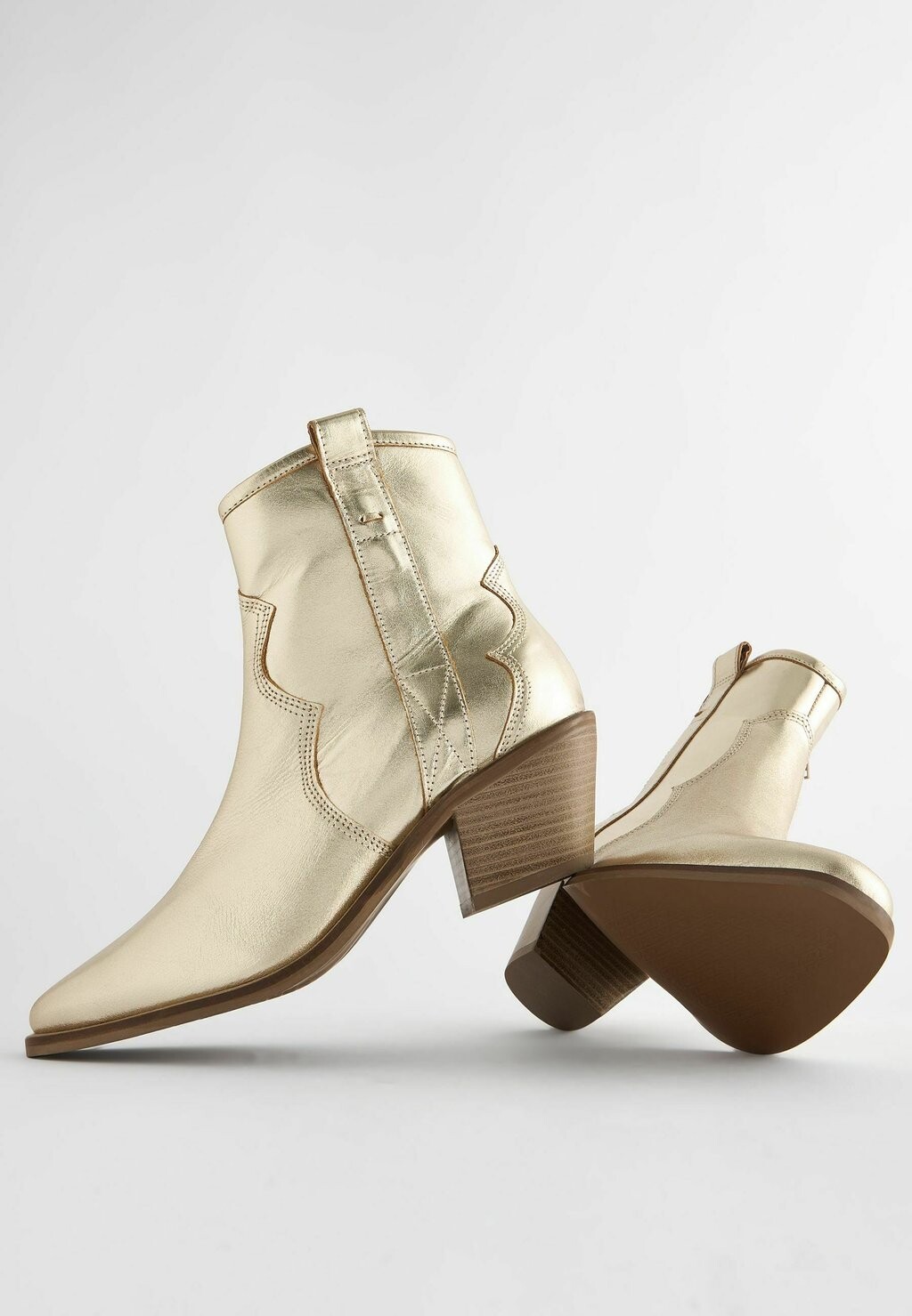 

Ботильоны FOREVER COMFORT WESTERN Next, золотой