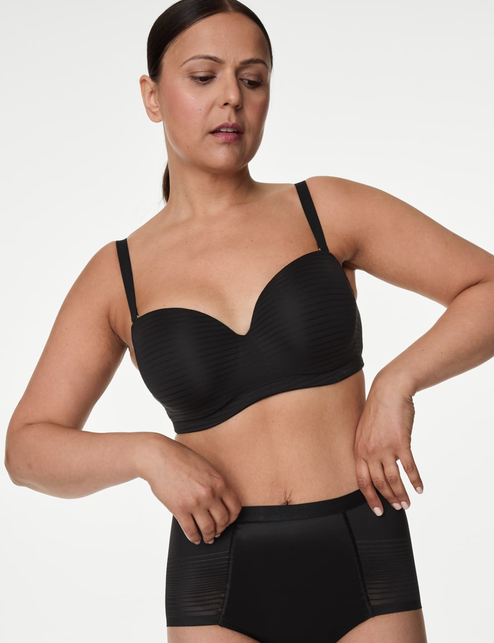 

Бюстгальтер Body Define с каркасом после операции Marks & Spencer, черный